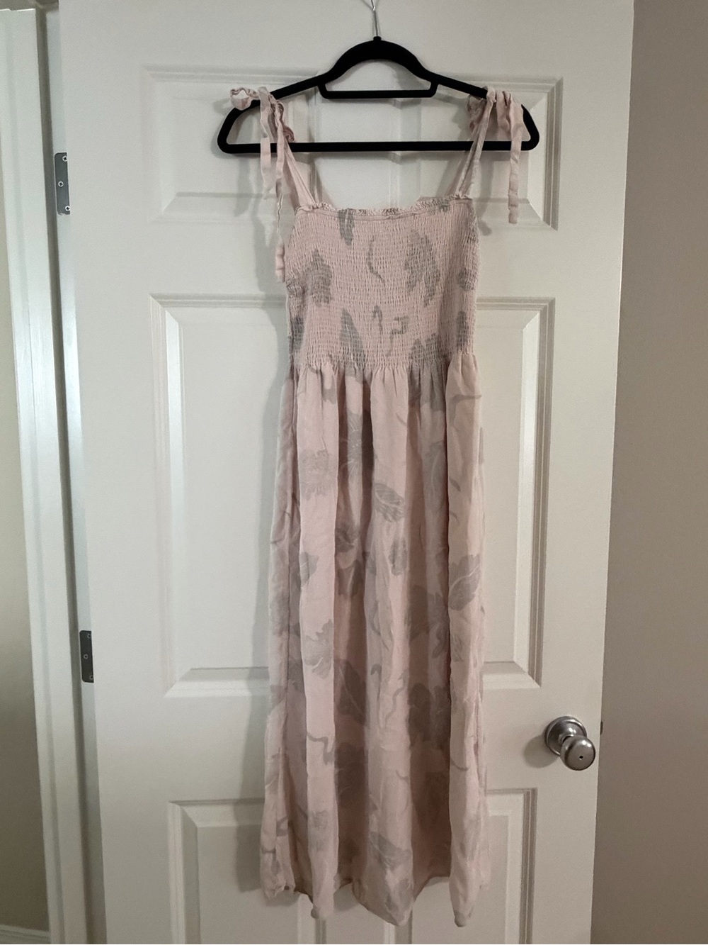 Aritzia Wilfred Blush Pink Smocked Top with Ruching